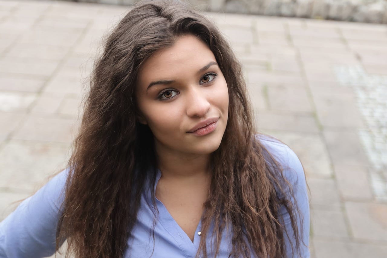 cat la suta din populatia lumii are ochii verzi