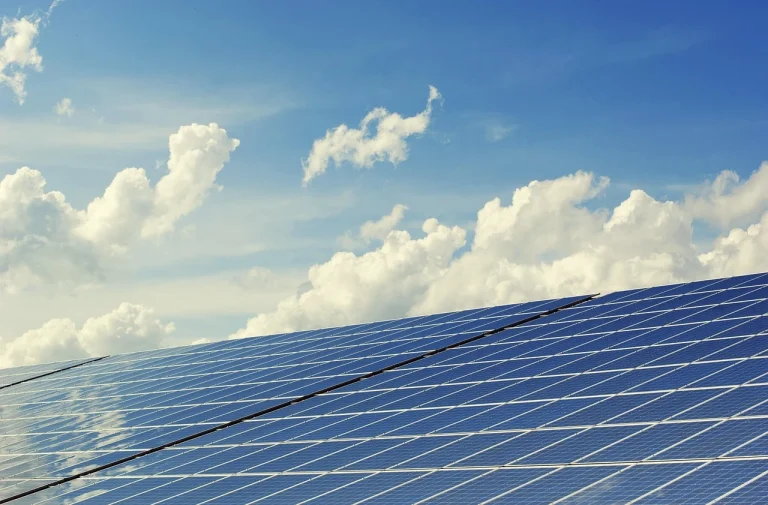 cate panouri fotovoltaice sunt necesare pentru 3kw