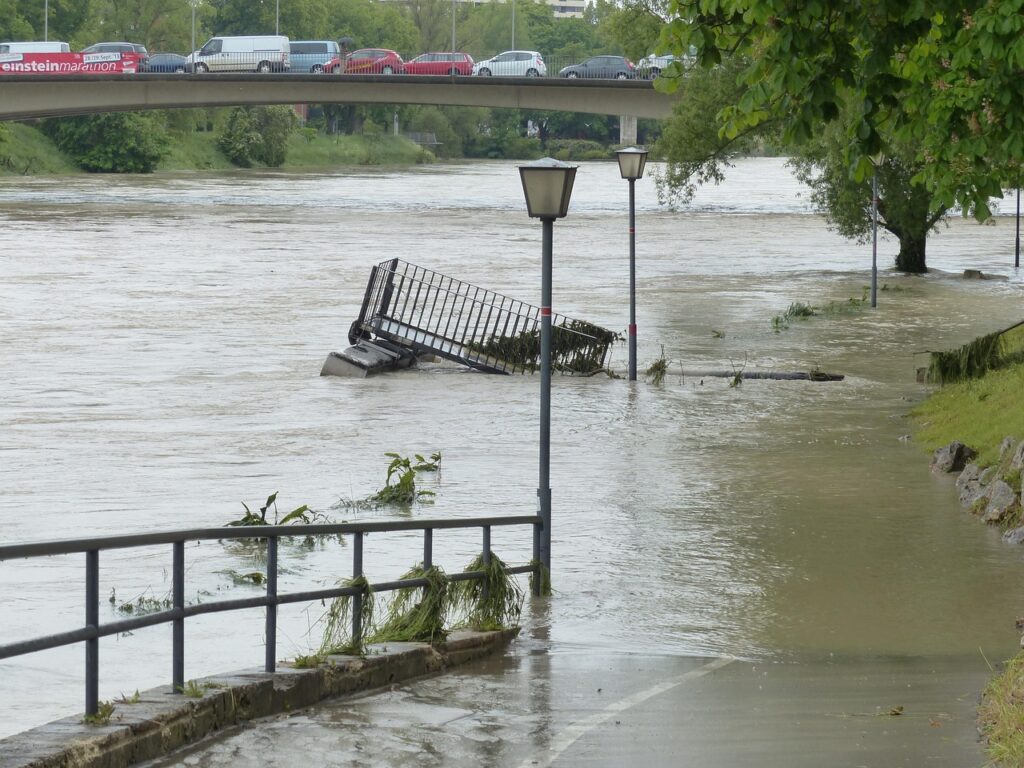 ce pagube pot provoca inundatiile
